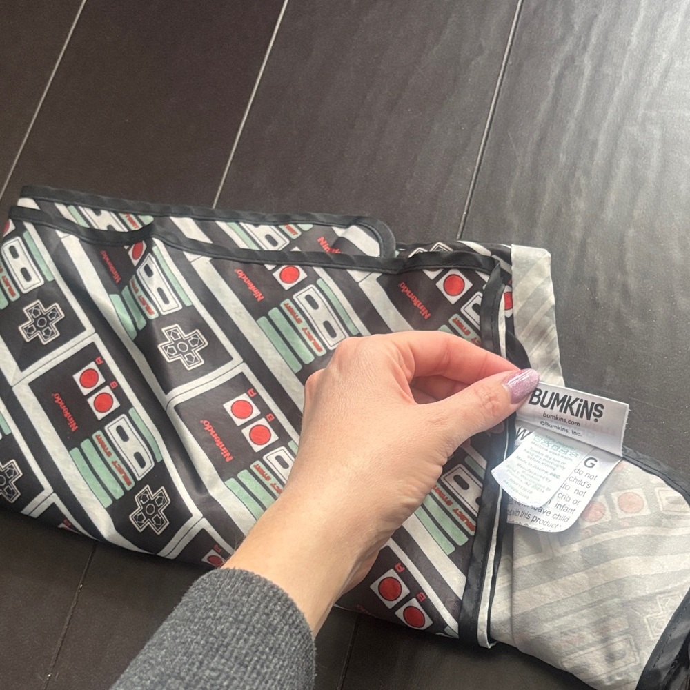 Bumkins Retro Gaming Nintendo Splat Mat